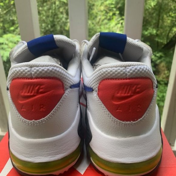 Pre- Owned : Nike Air Max SZ 11 SHOES 2019 CD4165 101 - Picture 3 of 7